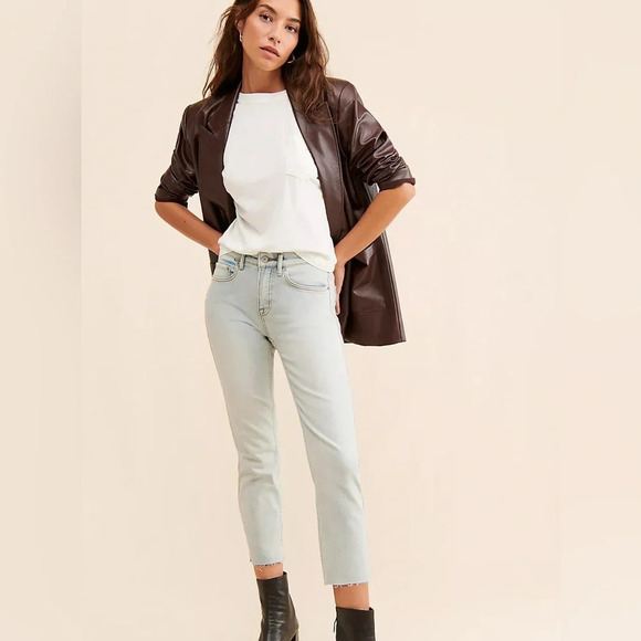 Nwt Free people, high-rise cropped straight jeans, curvy fit size 31 short - Picture 1 of 10